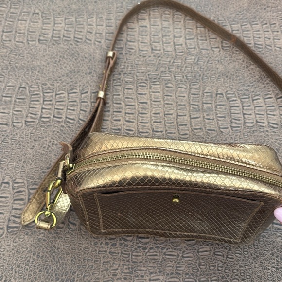 Madewell Metallic Gold Crossbody Bag Adjustable Strap Leather Small - Picture 4 of 16